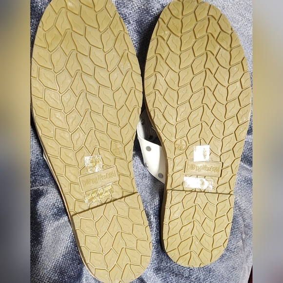 **NEW** NEVER WORN LEATHER DIRTY LAUNDRY SANDALS SIZE 9 - Picture 3 of 9